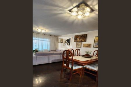 Casa à venda com 230m², 3 quartos e 2 vagas