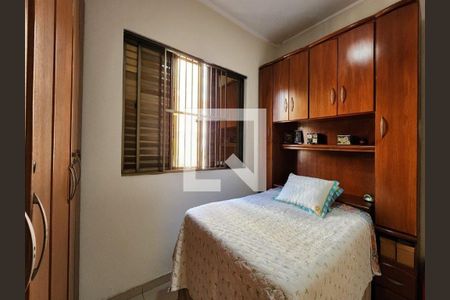 Casa à venda com 230m², 3 quartos e 2 vagas