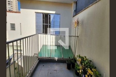 Casa à venda com 230m², 3 quartos e 2 vagas