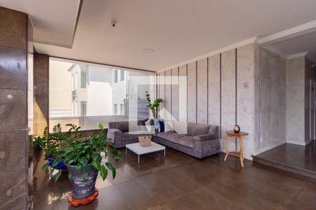Apartamento à venda com 82m², 2 quartos e 1 vaga Apartamento à venda com 82m², 2 quartos e 1 vagaHall social