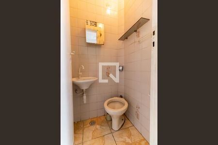 Casa à venda com 250m², 3 quartos e 3 vagasBanheiro de Serviço