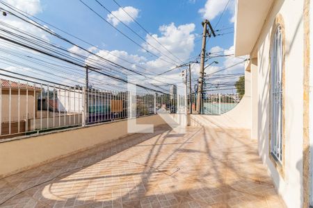 Casa à venda com 250m², 3 quartos e 3 vagasQuintal