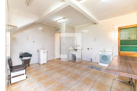 Casa à venda com 250m², 3 quartos e 3 vagasÁrea de Serviço