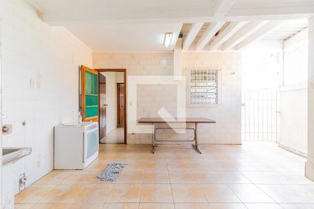 Casa à venda com 250m², 3 quartos e 3 vagasÁrea de Serviço