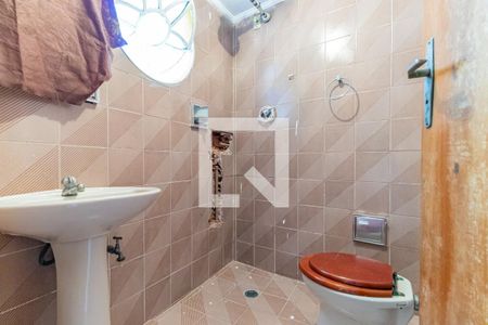 Casa à venda com 250m², 3 quartos e 3 vagasBanheiro da Suíte 3