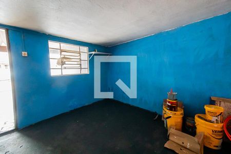 Casa à venda com 125m², 1 quarto e 2 vagas Casa à venda com 125m², 1 quarto e 2 vagasPorão