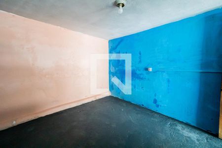 Casa à venda com 125m², 1 quarto e 2 vagas Casa à venda com 125m², 1 quarto e 2 vagasPorão