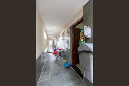 Corredor Externo de casa à venda com 3 quartos, 234m² em Jardim Cristiane, Santo André
