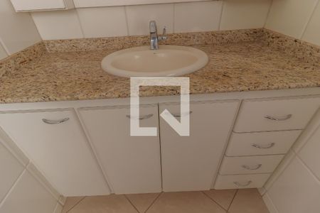 Casa à venda com 138m², 2 quartos e 3 vagasBanheiro