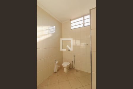 Casa à venda com 138m², 2 quartos e 3 vagasBanheiro