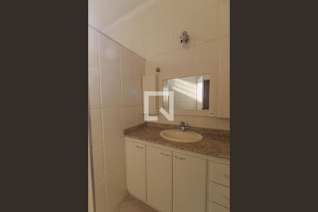 Casa à venda com 138m², 2 quartos e 3 vagasBanheiro