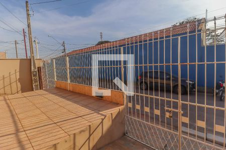 Casa à venda com 138m², 2 quartos e 3 vagasGaragem