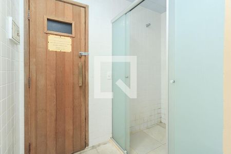 Apartamento à venda com 143m², 3 quartos e 2 vagas Apartamento à venda com 143m², 3 quartos e 2 vagasSaúna