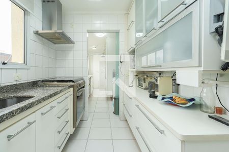 Apartamento à venda com 143m², 3 quartos e 2 vagas Apartamento à venda com 143m², 3 quartos e 2 vagasCozinha