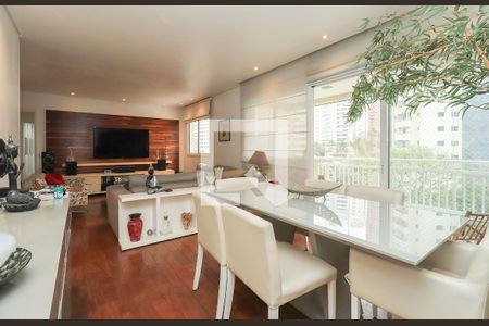 Apartamento à venda com 143m², 3 quartos e 2 vagas Apartamento à venda com 143m², 3 quartos e 2 vagasSala