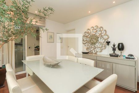 Apartamento à venda com 143m², 3 quartos e 2 vagas Apartamento à venda com 143m², 3 quartos e 2 vagasSala