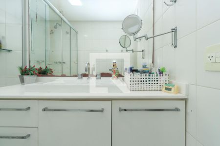 Apartamento à venda com 143m², 3 quartos e 2 vagas Apartamento à venda com 143m², 3 quartos e 2 vagasBanheiro da Suíte 3