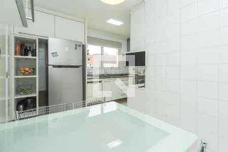 Apartamento à venda com 143m², 3 quartos e 2 vagas Apartamento à venda com 143m², 3 quartos e 2 vagasCozinha