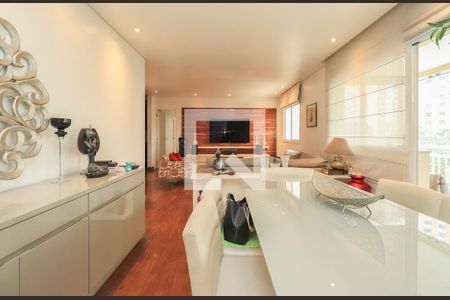 Apartamento à venda com 143m², 3 quartos e 2 vagas Apartamento à venda com 143m², 3 quartos e 2 vagasSala