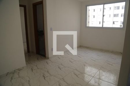 Sala de apartamento para alugar com 2 quartos, 43m² em Jardim Íris, São Paulo