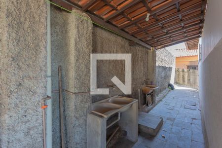 Casa à venda com 180m², 4 quartos e 8 vagas Casa à venda com 180m², 4 quartos e 8 vagasÁrea de Serviço