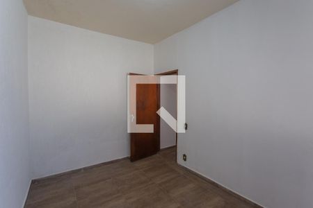 Casa à venda com 180m², 4 quartos e 8 vagas Casa à venda com 180m², 4 quartos e 8 vagasQuarto 2