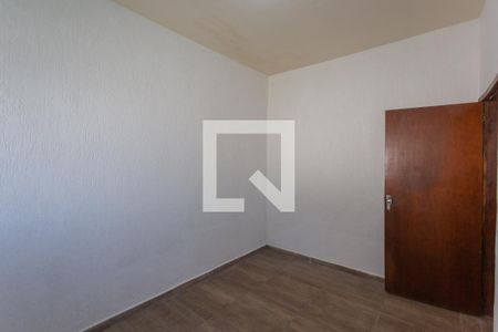 Casa à venda com 180m², 4 quartos e 8 vagas Casa à venda com 180m², 4 quartos e 8 vagasQuarto 2