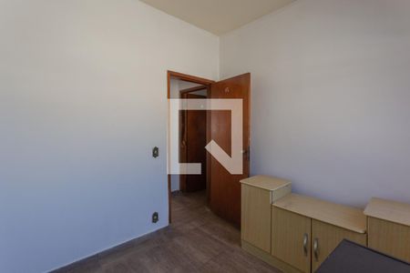 Casa à venda com 180m², 4 quartos e 8 vagas Casa à venda com 180m², 4 quartos e 8 vagasQuarto 3