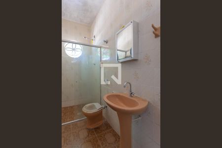 Casa à venda com 180m², 4 quartos e 8 vagas Casa à venda com 180m², 4 quartos e 8 vagasBanheiro da Suíte