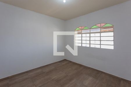 Casa à venda com 180m², 4 quartos e 8 vagas Casa à venda com 180m², 4 quartos e 8 vagasQuarto 4 - Suíte