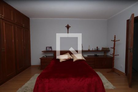 Casa à venda com 210m², 4 quartos e 3 vagasSuíte master