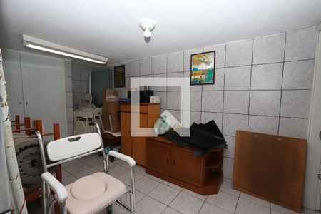 Casa à venda com 210m², 4 quartos e 3 vagasCasa de baixo