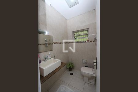 Casa à venda com 210m², 4 quartos e 3 vagasLavabo