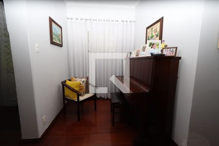 Casa à venda com 210m², 4 quartos e 3 vagasHall