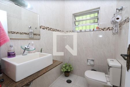 Casa à venda com 210m², 4 quartos e 3 vagasLavabo