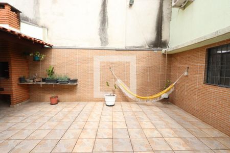 Casa à venda com 210m², 4 quartos e 3 vagasQuintal casa de baixo