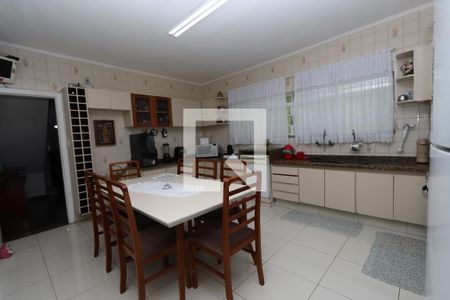 Casa à venda com 210m², 4 quartos e 3 vagasCozinha