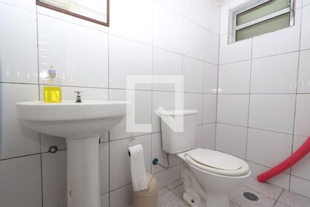 Casa à venda com 210m², 4 quartos e 3 vagasBanheiro 2