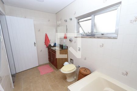 Casa à venda com 210m², 4 quartos e 3 vagasBanheiro da Suíte master