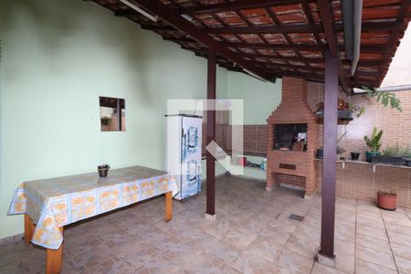 Casa à venda com 210m², 4 quartos e 3 vagasChurrasqueira