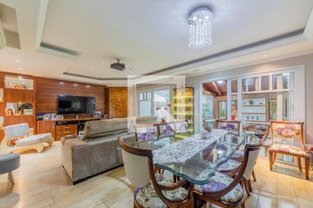 Casa à venda com 4 quartos, 257m² em Jardim Carvalho, Porto Alegre