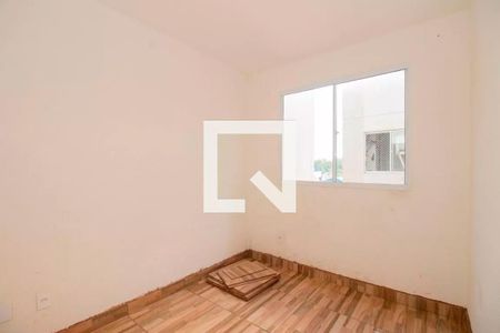 Quarto de apartamento à venda com 2 quartos, 40m² em Mário Quintana, Porto Alegre