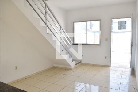 Sala de casa para alugar com 2 quartos, 96m² em Campo Grande, Rio de Janeiro