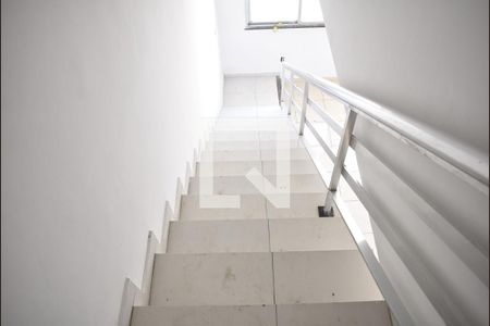 Casa para alugar com 96m², 2 quartos e 1 vagaEscada