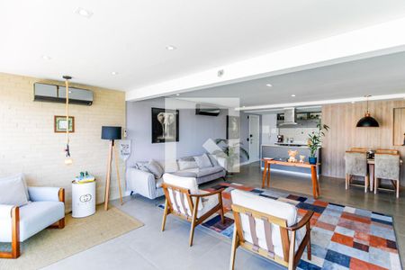 Apartamento à venda com 96m², 2 quartos e 2 vagasVaranda