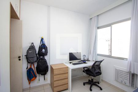 Apartamento à venda com 115m², 3 quartos e 1 vagaQuarto 2
