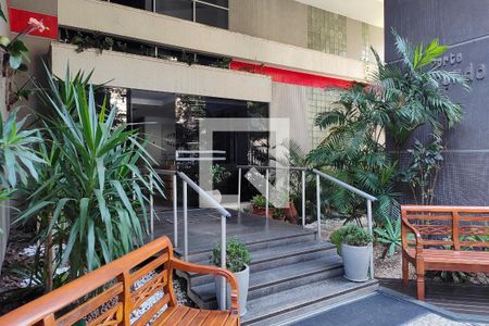 Apartamento à venda com 115m², 3 quartos e 1 vaga Apartamento à venda com 115m², 3 quartos e 1 vagaPortaria