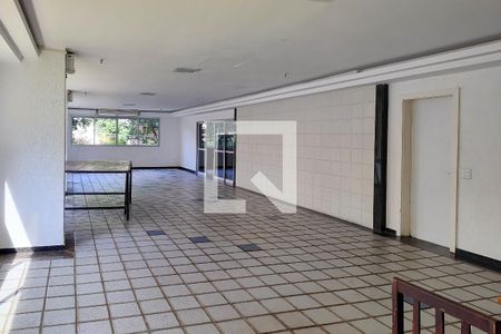 Apartamento à venda com 115m², 3 quartos e 1 vaga Apartamento à venda com 115m², 3 quartos e 1 vagaÁrea comum - Salão de festas