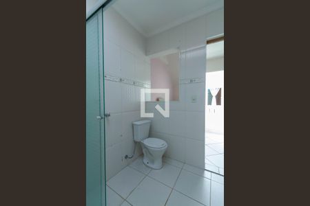 Casa à venda com 128m², 3 quartos e 2 vagasBanheiro da Suíte