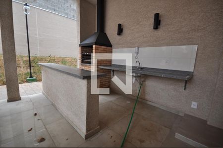 Apartamento para alugar com 37m², 2 quartos e sem vagaÁrea comum 